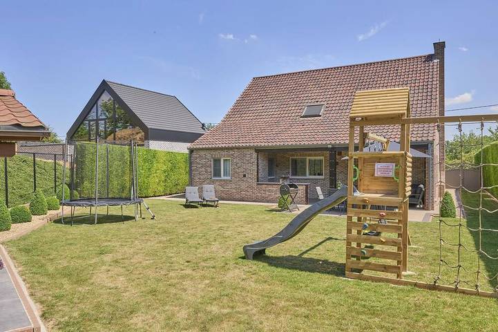 Location de vacances pour 8 personnes, avec Terrasse et Jardin dans Lauw
