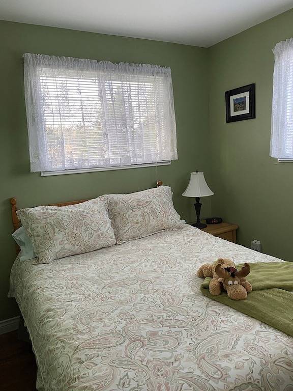 Hilltop Cottage steps from East Coast Trail, fishing & whale watching in Cape Broyle, Neufundland und Labrador