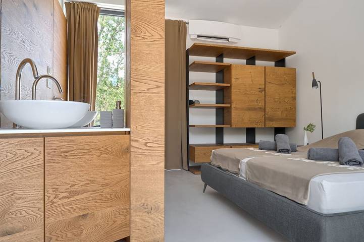 Neue 2017 Luxus Moderne Meerblick Villa Mit Privatem Pool In Klimno ***** in Komoriška, Klimno