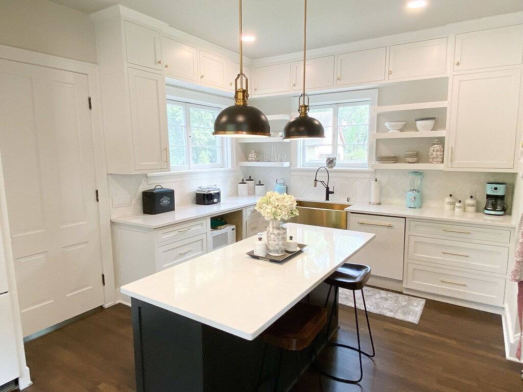 Exquisite Newly Renovated Historic Lake Country Home - Maison La Belle in Oconomowoc, Waukesha County