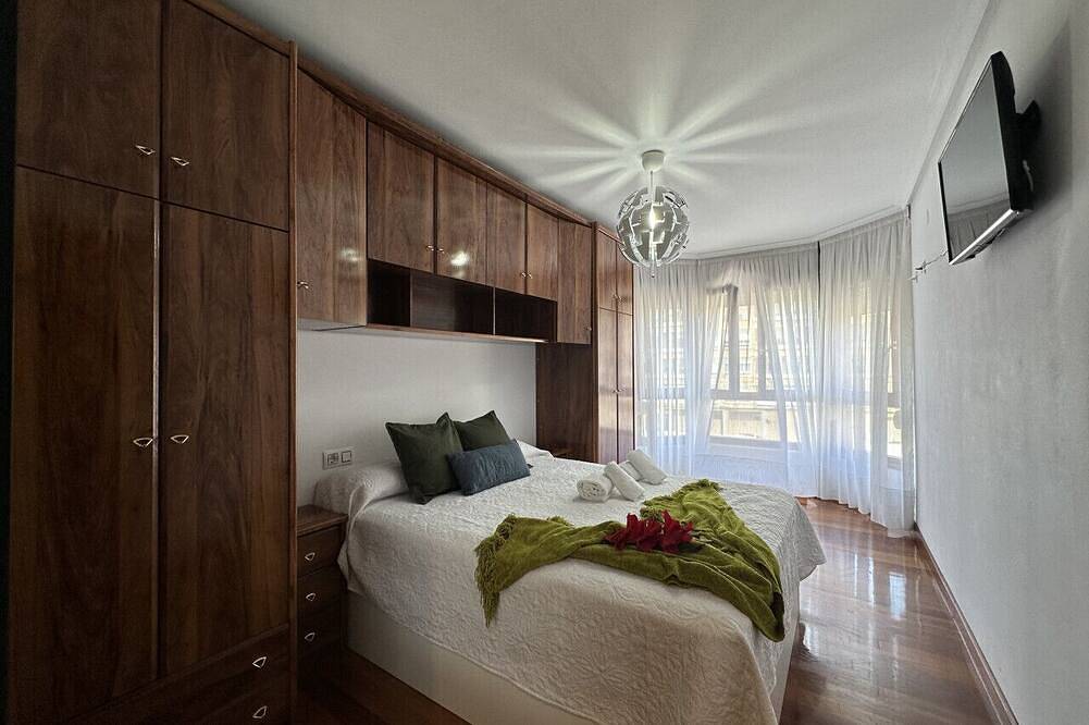 Apartamento entero, Apartamento en el centro El Refugio 3016 in Santoña, Costa de Cantabria