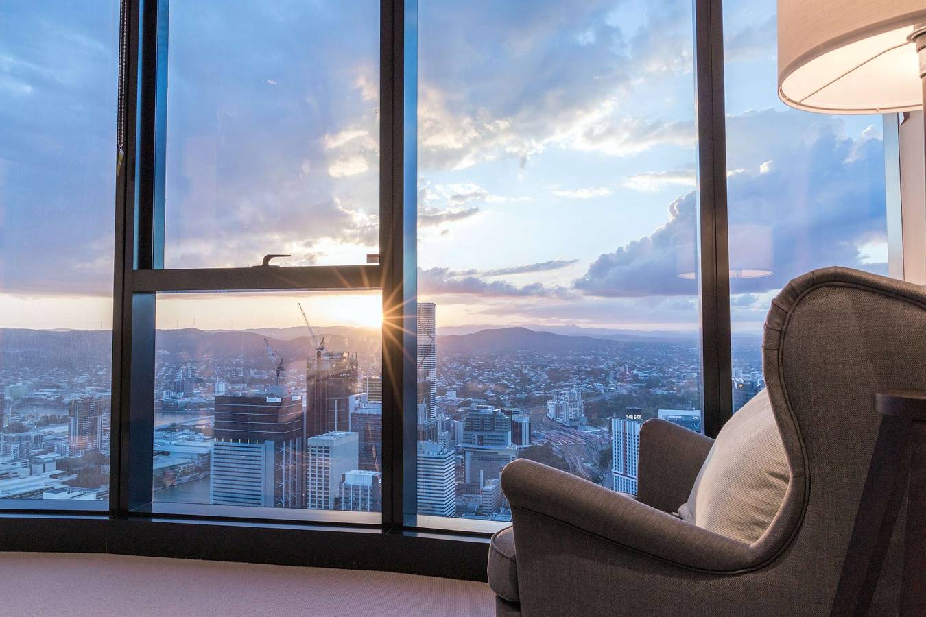 Entire apartment, 2Br Luxury Skytower  Views Cbd Pool Gym Netflix in Brisbane, Queensland