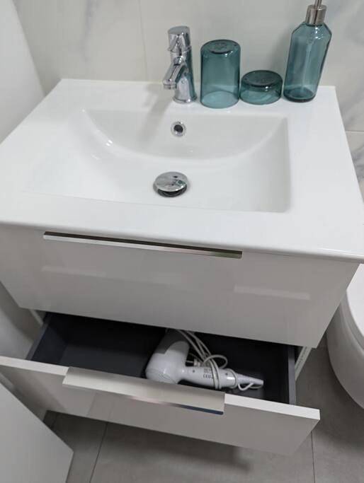 Gîte pour 2 personnes, avec vue ainsi que jardin et terrasse à Viry - 3