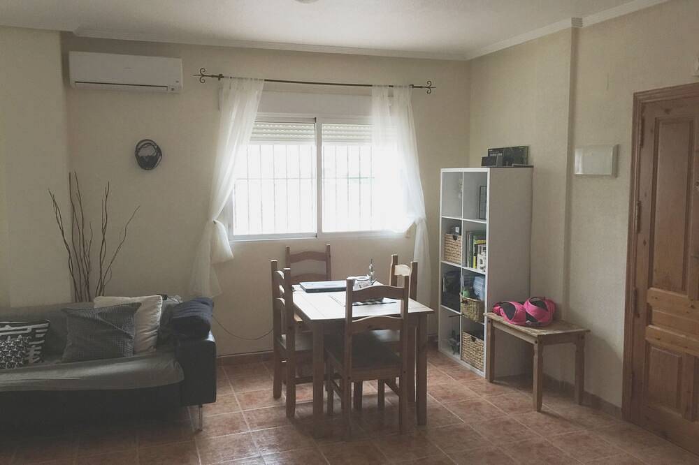 Immaculate and Spacious Playa Flamenca Townhouse Long Term Reduced Rental Rates in Playa Flamenca, Orihuela