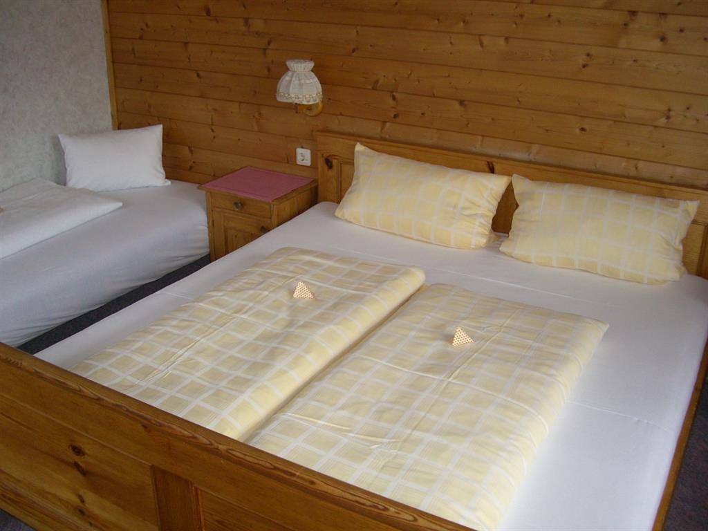 Doppelzimmer, Dusche, Wc in Kals am Großglockner, Bezirk Lienz