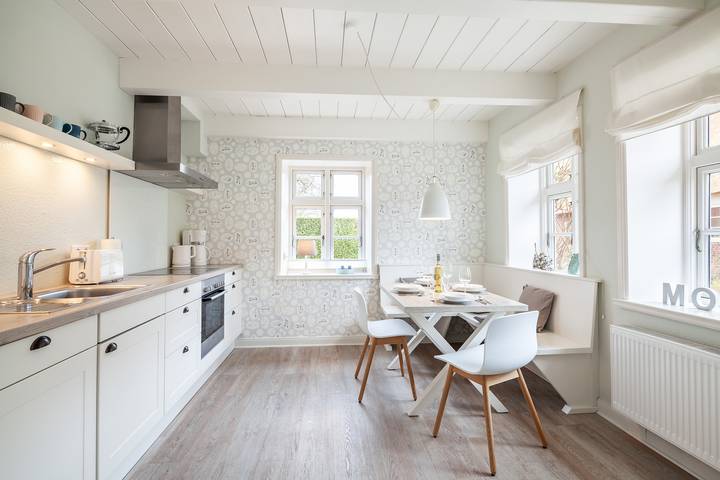 Ferienhaus für 4 Personen, mit Terrasse und Garten in Utersum - 4