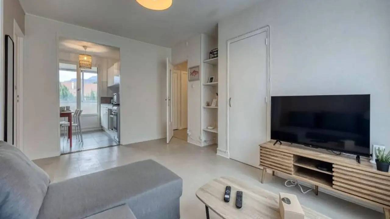 Appartement de vacances entier, Ferienwohnung für 6 Personen (61 m²) in Saint-Martin-d’Hères in L'Isère, Isère