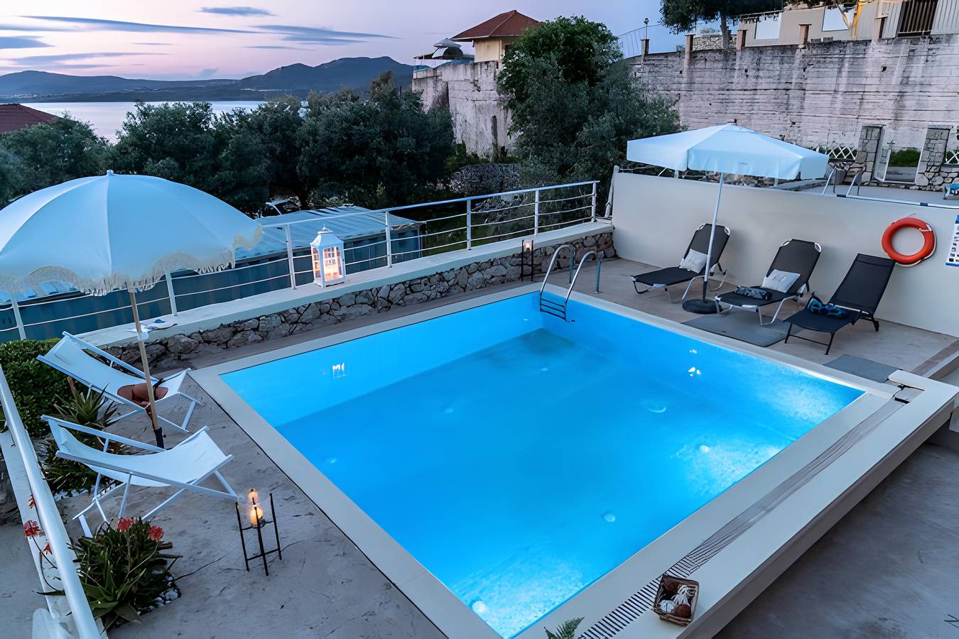 Ganze Wohnung, Ferienwohnung 'Evagelia Luxury 3' mit Gemeinschaftspool, Wi-Fi und Klimaanlage in Nikiana, Alexandros