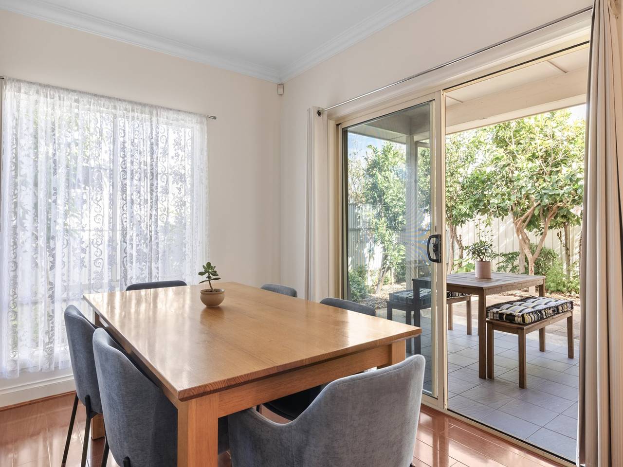Ganze Wohnung, Familienfreundliches Haus mit 4 Schlafzimmern und Parkplatz in Adelaide, South Australia