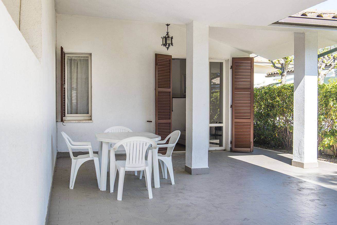 Ganze Wohnung, M051 - Marcelli, villa with garden 200 meters from the sea in Marcelli, Riviera del Conero