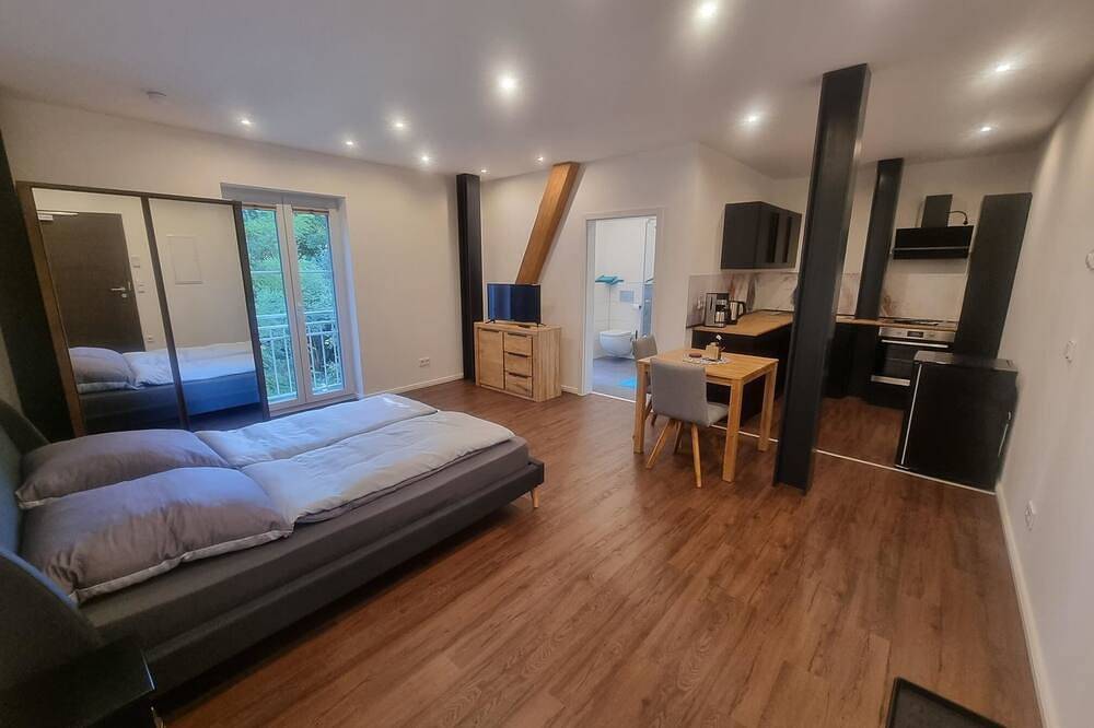 Ganze Wohnung, An den Schwabachauen 1 - Studio Appartement in Eckental, Frankenalb