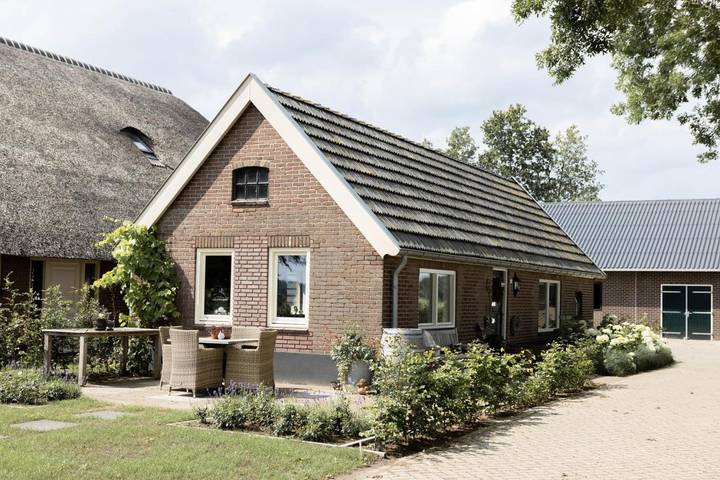 Location de vacances pour 4 personnes, avec Terrasse ainsi que Jardin et Vue dans Ljutomer