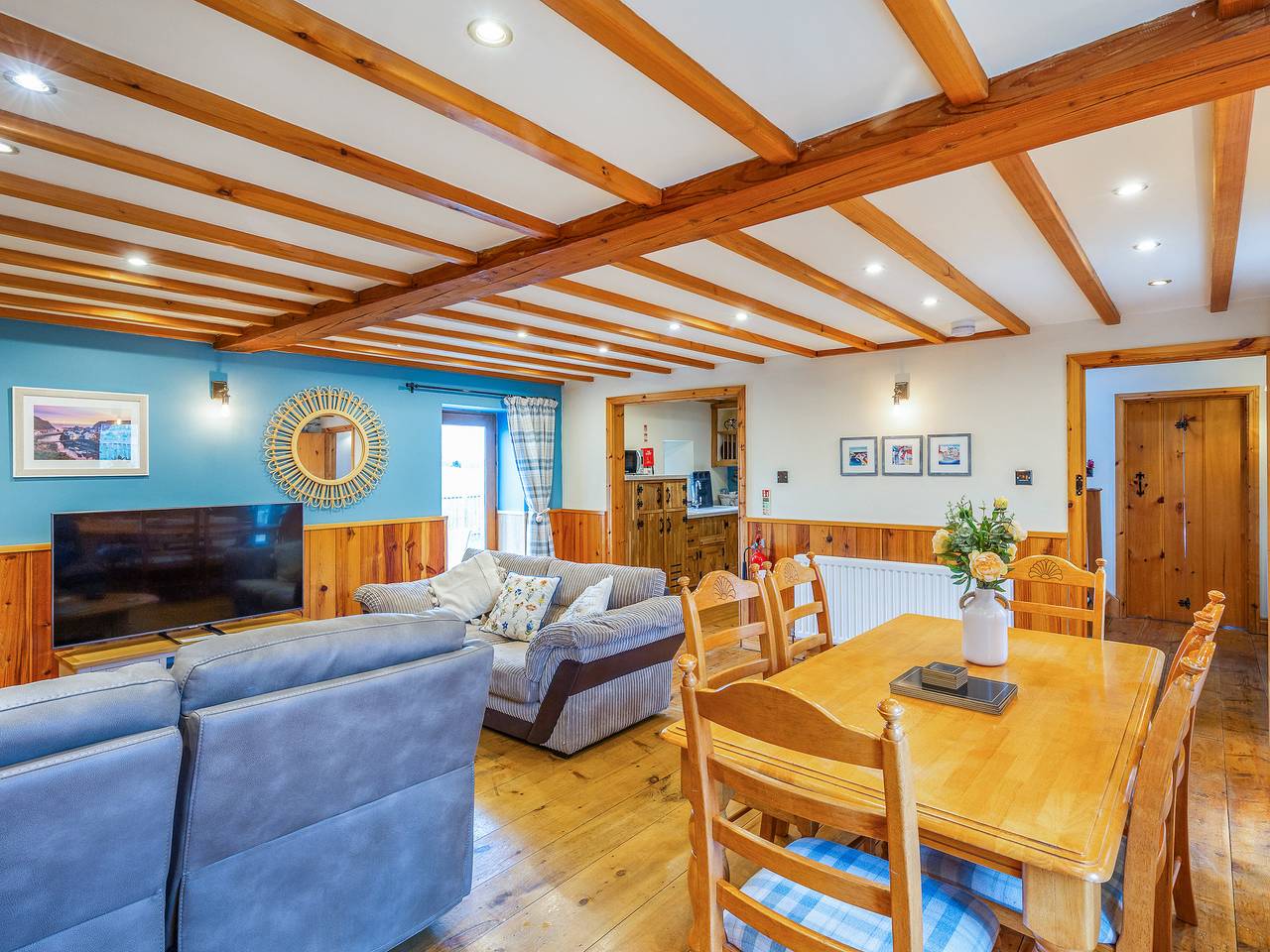 Seaton Cottage - Uk31990 in Staithes, North York Moors National Park