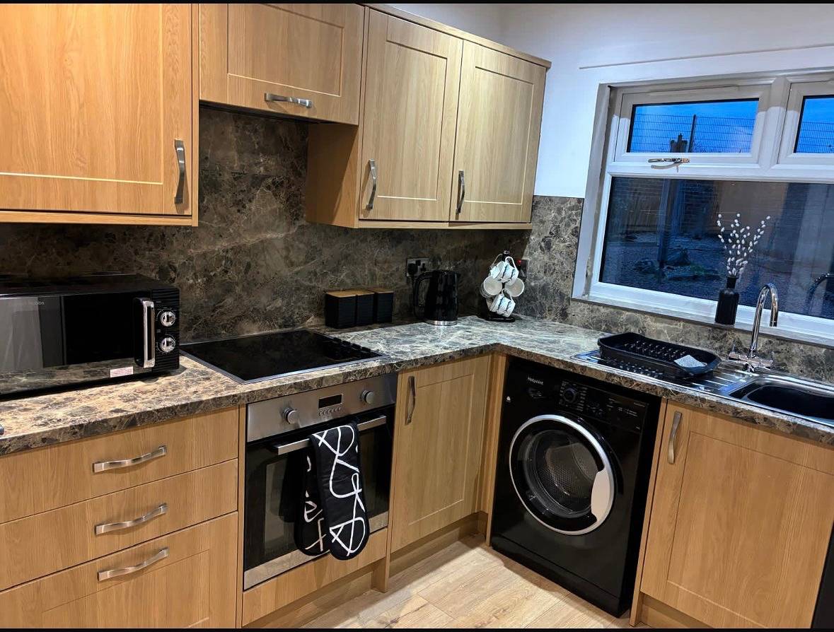2-Beds, Sleeps 4 w/ Parking, 15 mins to St Andrews in Anstruther, Fife region