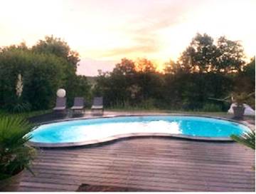 Gîte pour 6 personnes, avec jacuzzi ainsi que jardin et piscine à Chalais