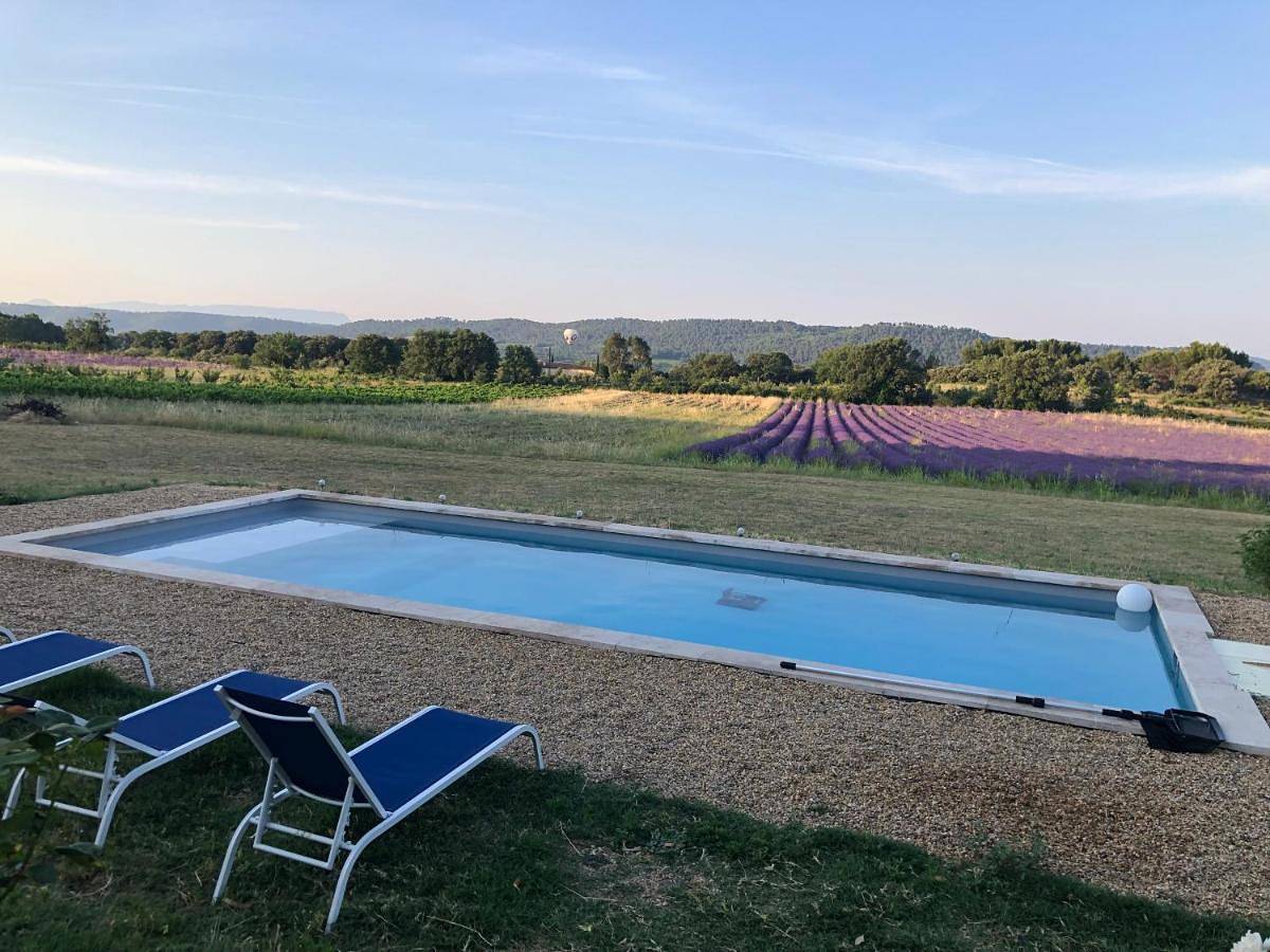 Chambre hôtes Les Garrigues Cucuron in Cucuron, Parc naturel régional du Luberon