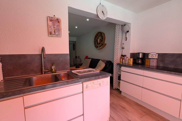Apartamento entero, Apartamento de vacaciones para 2 personas con jardín in Saint-Mandrier-sur-Mer, Costa mediterránea (Francia)