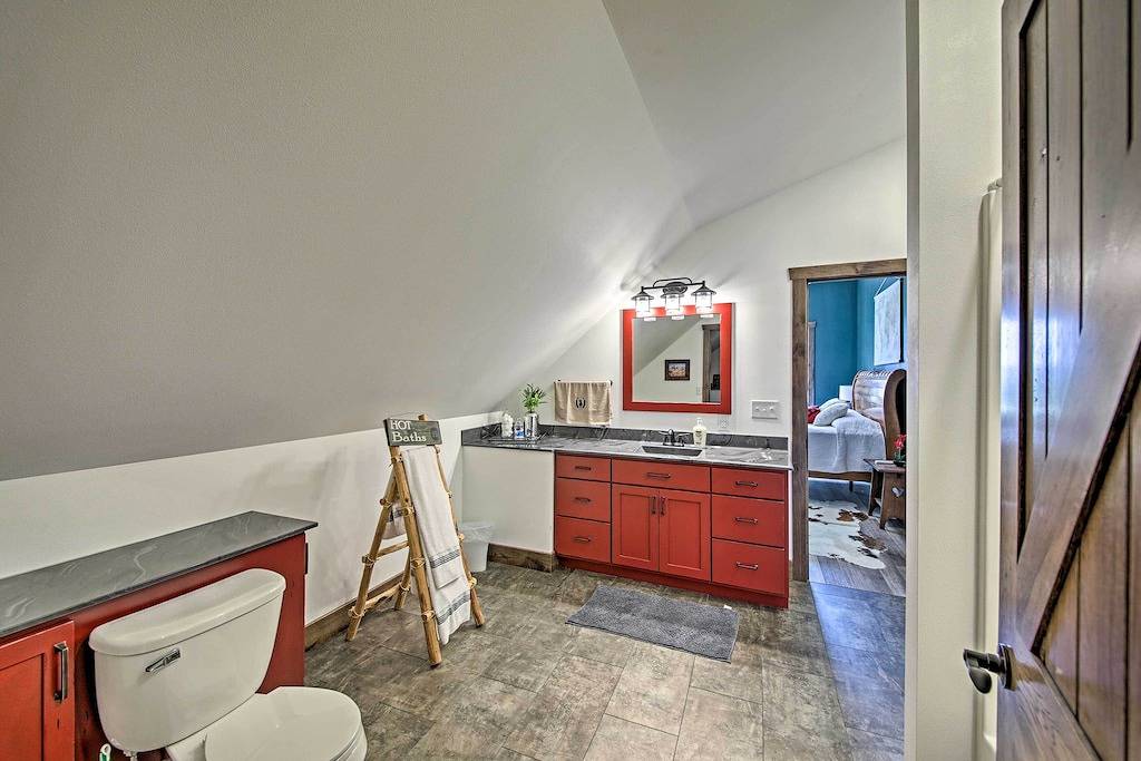 'Eagle Crest Lodge' - Large Group Getaway! in Hoosier National Forest