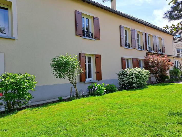 Gîte pour 11 personnes, avec jardin dans Seine-et-Marne - 3