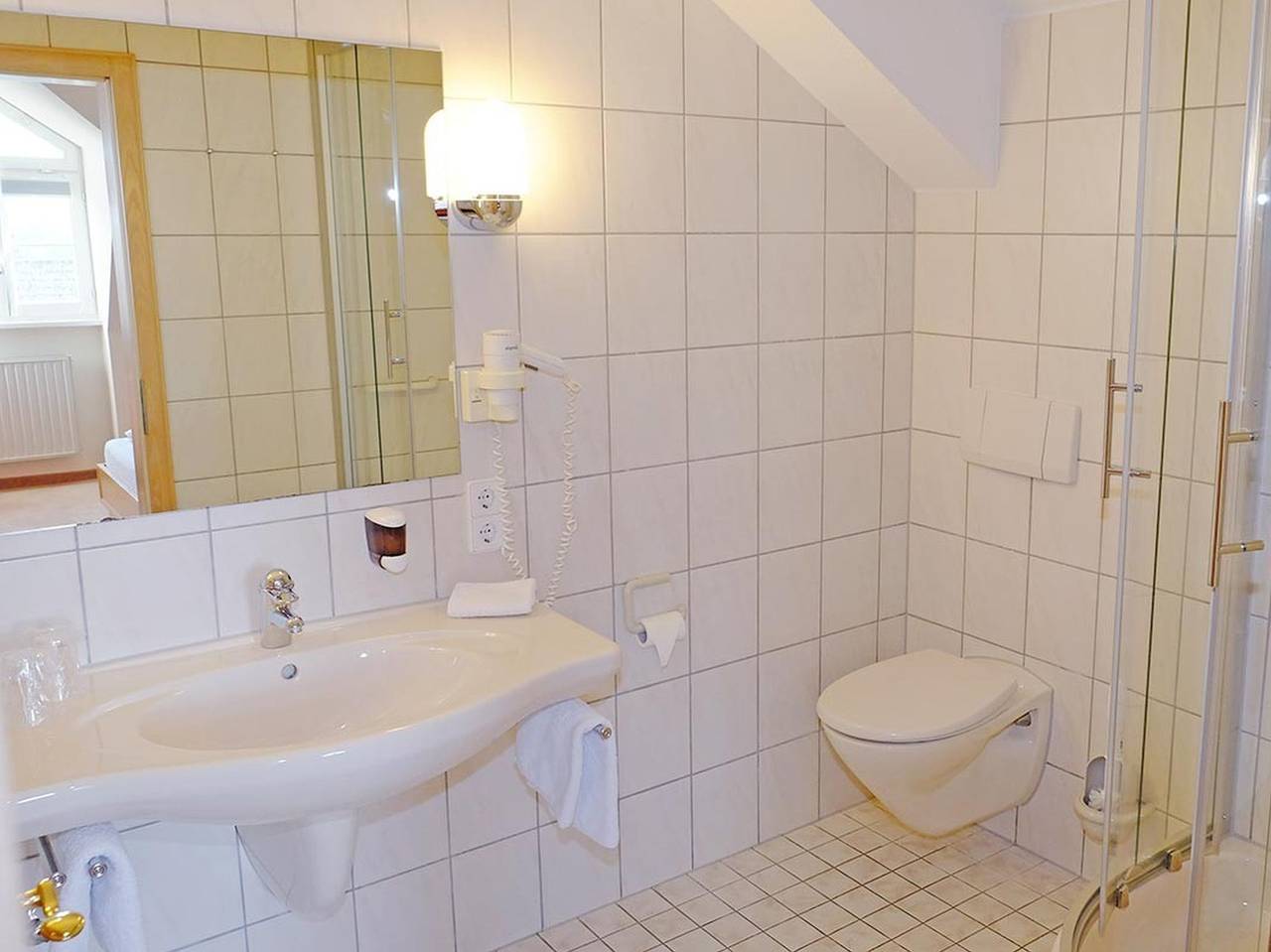 Flair Hotel Schwanen - Komfort Doppelzimmer in Bad Bellingen, Südschwarzwald