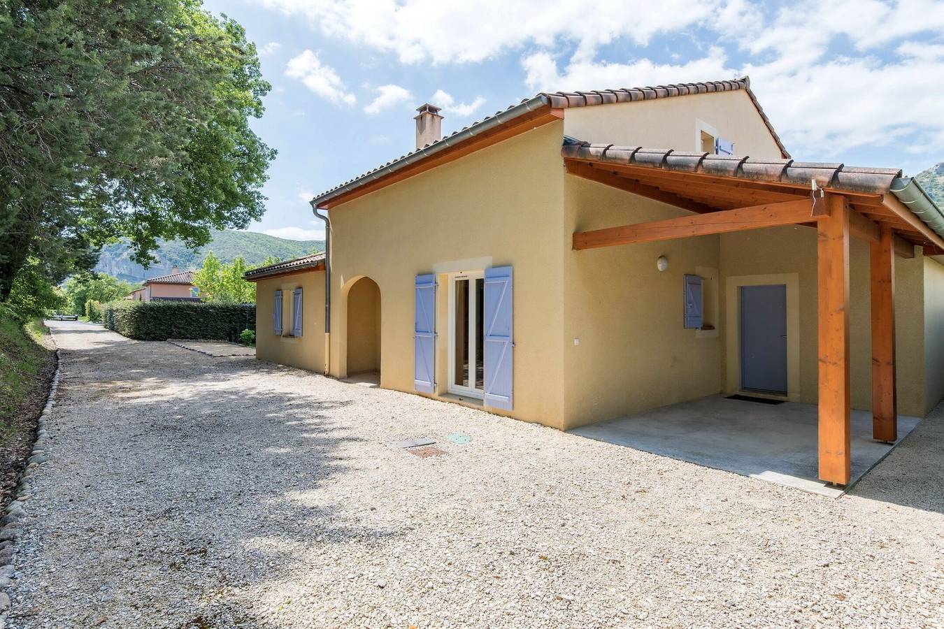 Villa pour 8 personnes avec balcon in Vallon-Pont-d'Arc, Ardèche
