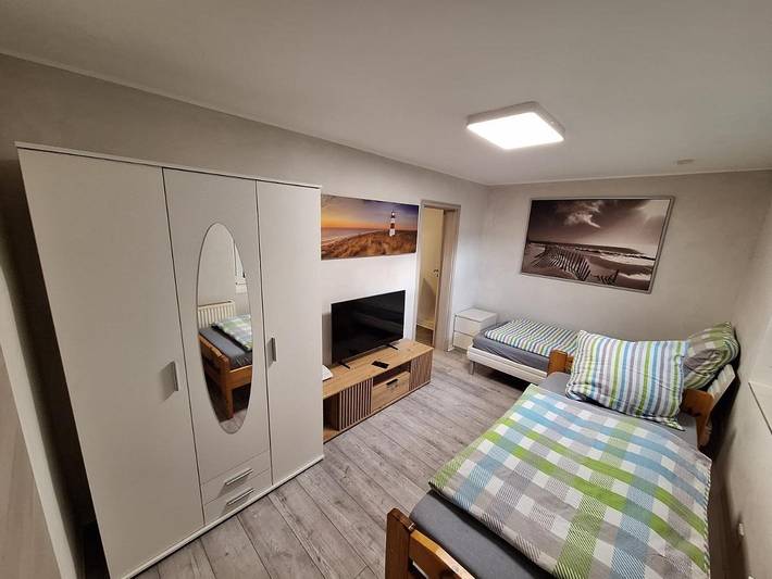 Ferienwohnung für 2 Personen, mit Terrasse und Garten sowie Ausblick in Scheuerfeld - 2