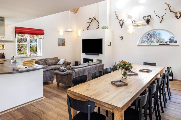 Ferienhaus für 4 Personen, mit Garten und Sauna sowie Seeblick in Fürstenberg/Havel - 2
