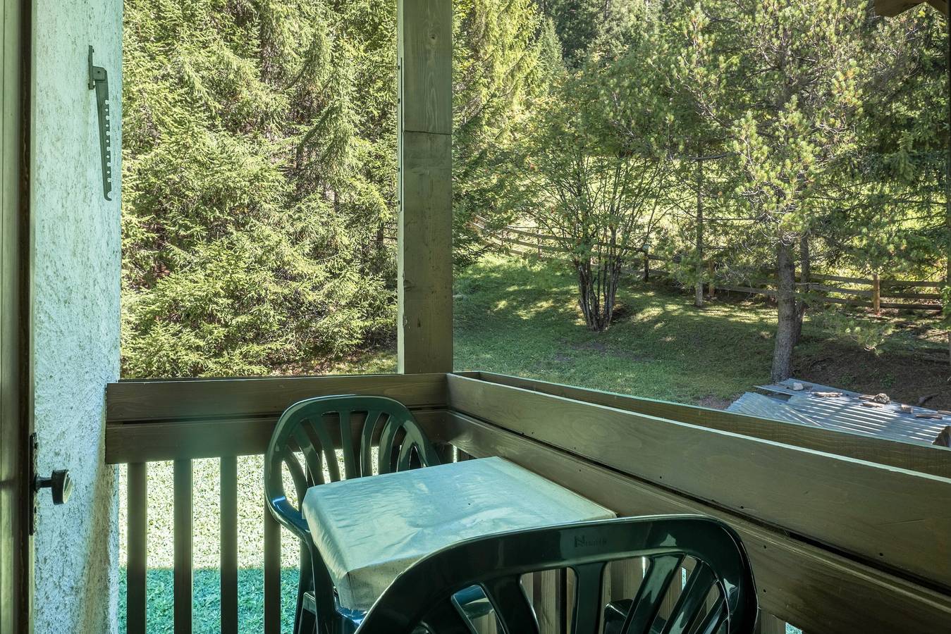 Entire apartment, Apartment "Cesa Soramurat 8" with Mountain View, Balcony & Shared Garden in Canazei, Dolomiti Superski