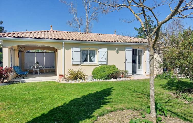 Location de vacances pour 4 personnes, avec terrasse et jardin à Meschers-sur-Gironde