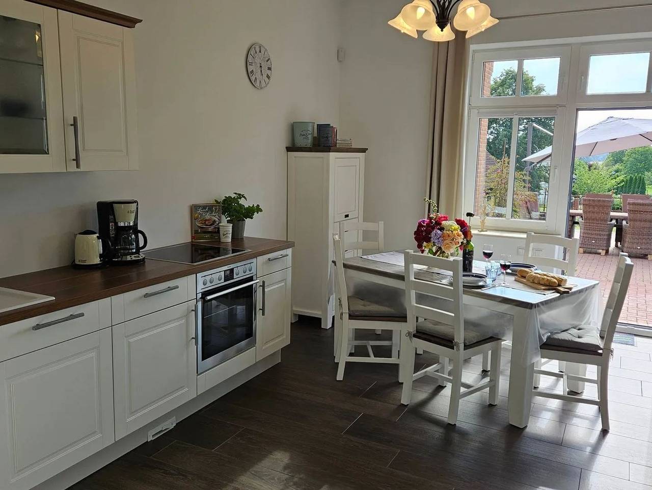 Ganze Ferienwohnung, Herrenhaus Darbein - Herrenhaus Wohnung in Dargun, Mecklenburgische Seenplatte