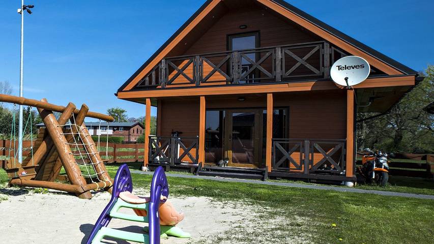 Ferienhaus für 6 Personen, mit Balkon und Garten, mit Haustier in Mielno