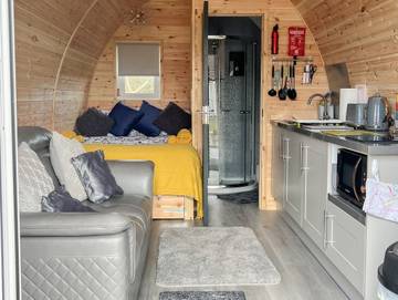 Glamping for 2 People in Theddlethorpe St. Helen, Lincolnshire, Photo 3