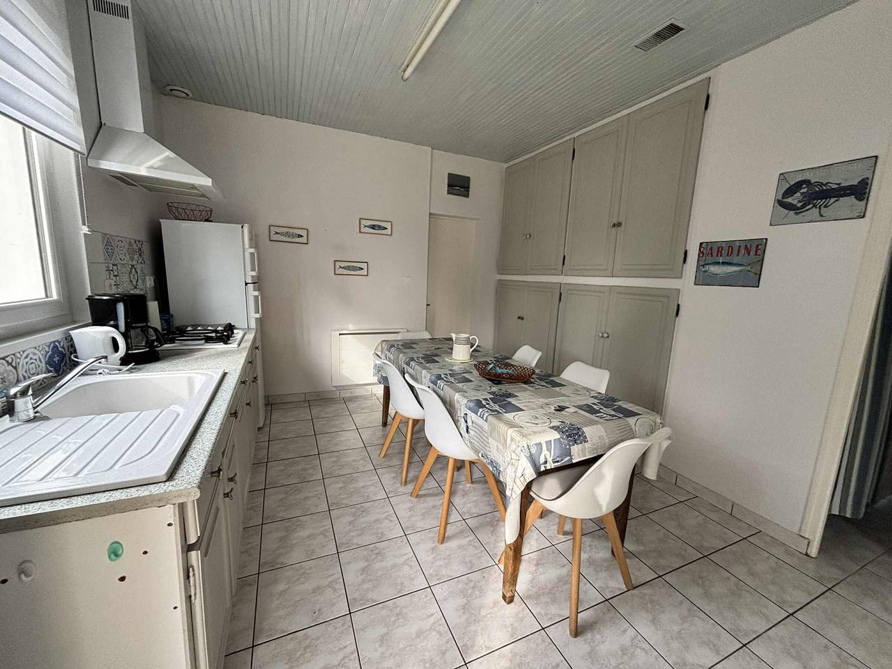 Holiday Home Under the Pines for 9 People in La Tranche-sur-Mer, La Grière in La Tranche-sur-Mer, Vendée