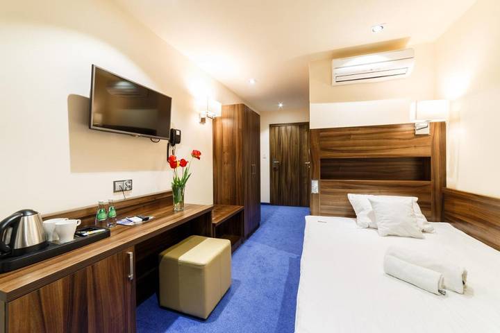 Ferienanlage für 4 Personen, mit Balkon und Whirlpool sowie Terrasse und Garten in Polen
