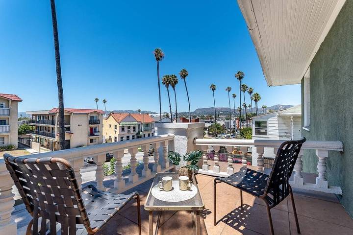 Vacation rental for 12 people, with balcony in Hollywood