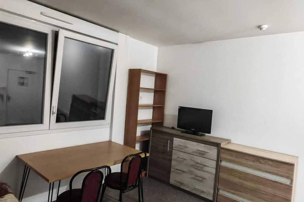 Studio meuble 4 personnes in Bouconvillers, Oise