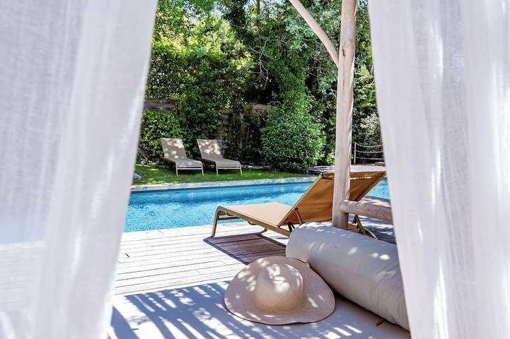 Location de vacances pour 10 personnes, avec jardin à Puget