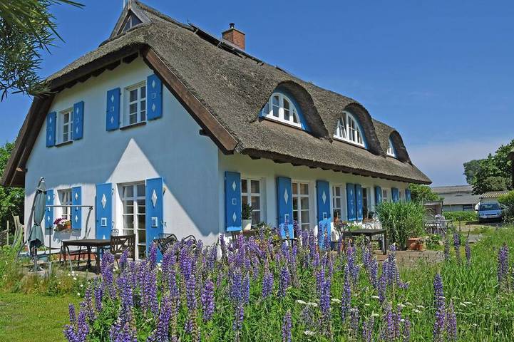 Bauernhof für 4 Personen, mit Terrasse und Garten, mit Haustier in Sellin - 2