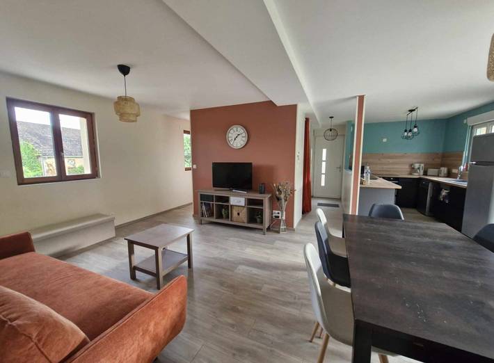 Gîte pour 8 personnes, avec terrasse et jardin dans Nan-sous-Thil