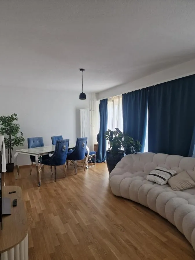 Ferienwohnung für 6 Personen, mit Ausblick und Balkon - 1