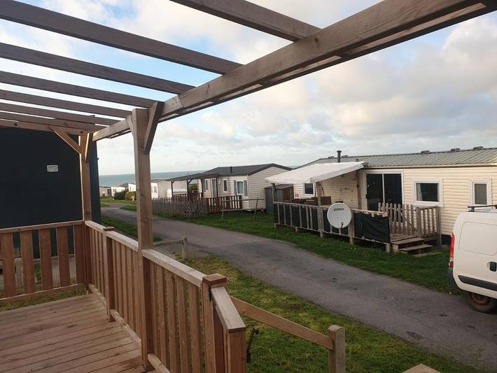 Camping pour 8 personnes, avec Terrasse ainsi que Jardin et Vue