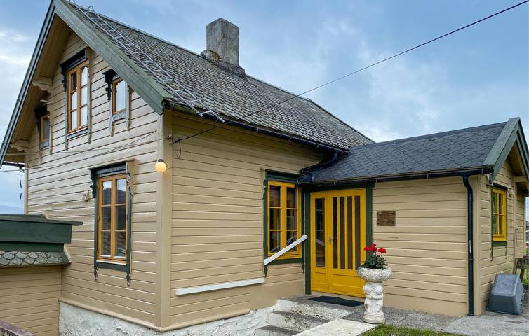 Ferienhaus für 6 Personen mit Garten in Herøy