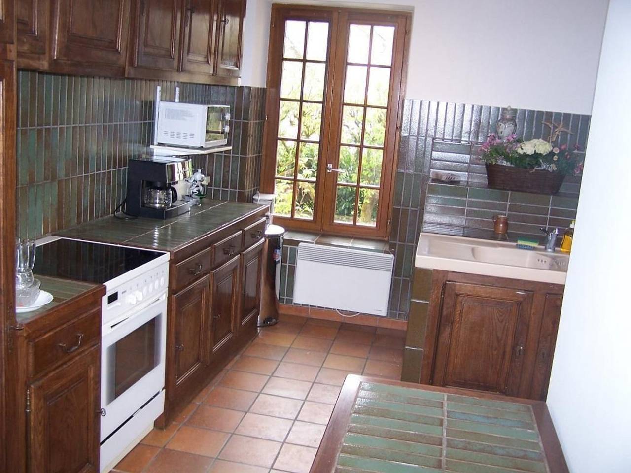 Familienfreundliches Ferienhaus mit Sauna, Spielzimmer und Garten in Burgund in Vermenton, Auxerre und Umgebung