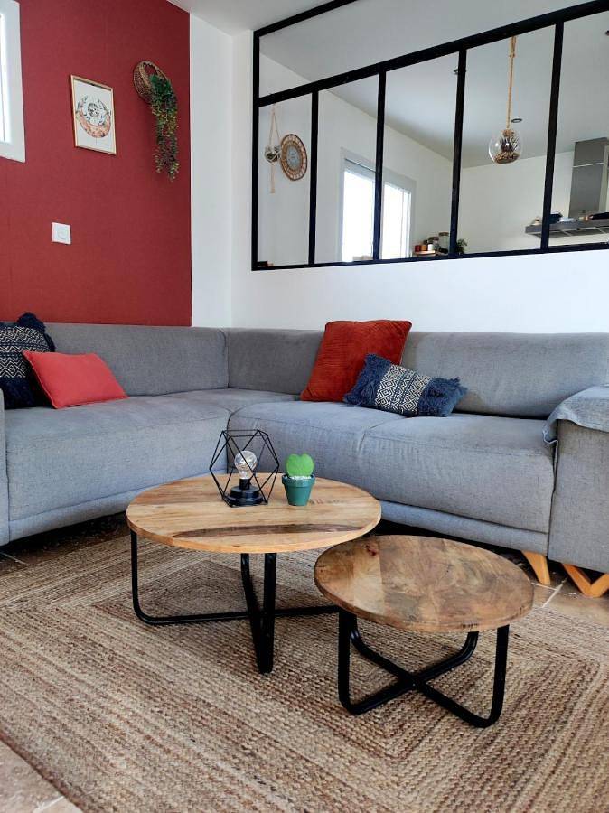 Location de vacances pour 6 personnes, avec piscine ainsi que jardin et terrasse à Saint-Jean-de-Ceyrargues - 2