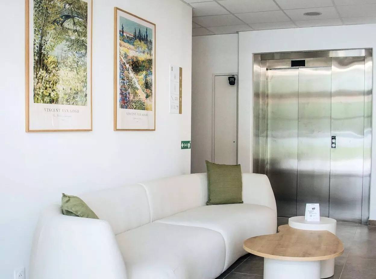 Studio entier, Studio 3 personnes in Pessac, Région de Bordeaux