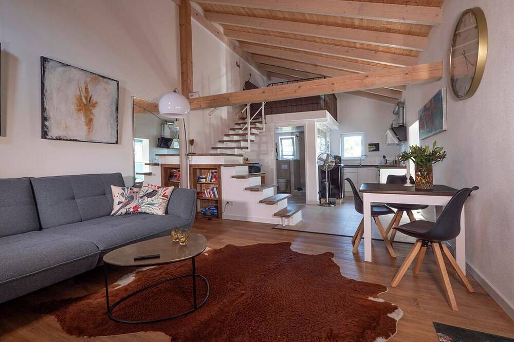 Ganze Wohnung, Fewo \"Vogelfrei Hof No. 1\" - Appartement/Fewo, Dusche und Bad, Wc, Nichtraucher in Greimerath, Landkreis Trier-Saarburg