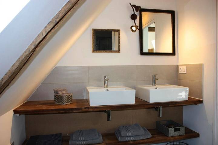 Chambre d’hôte pour 2 personnes, avec piscine ainsi que vue et jardin, animaux acceptés dans le Morbihan - 4