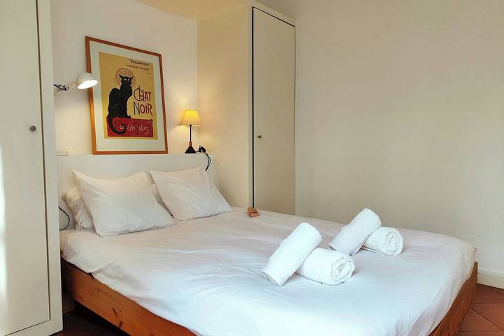 Entire apartment, Bright 1-Bed Apartment on La Rambla, Barcelona. Rj in Barcelona Centre, Barcelona