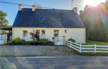 Location de vacances pour 6 personnes, avec terrasse et jardin à Moëlan-sur-Mer