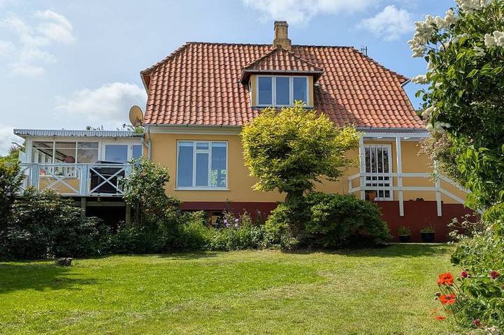 Ferienhaus für 8 Personen, mit Garten